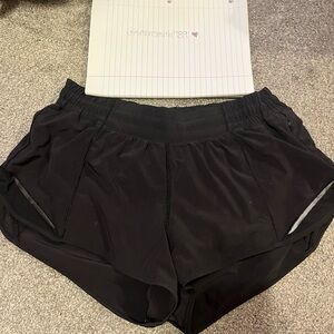 Lululemon Hotty Hot Shorts Size 10 Regular